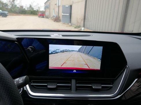 New 2026 Chevrolet Trax RS w/ Sunroof Package image 20