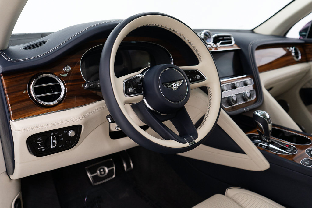 Certified 2022 Bentley Bentayga AWD/4WD image 14