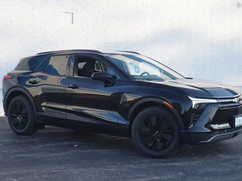 New 2026 Chevrolet Blazer EV LT image 3