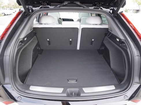 New 2026 Cadillac Optiq Luxury 1 image 7