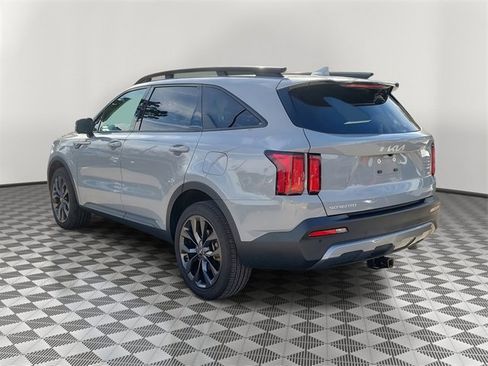 Used 2023 Kia Sorento SX Prestige image 4