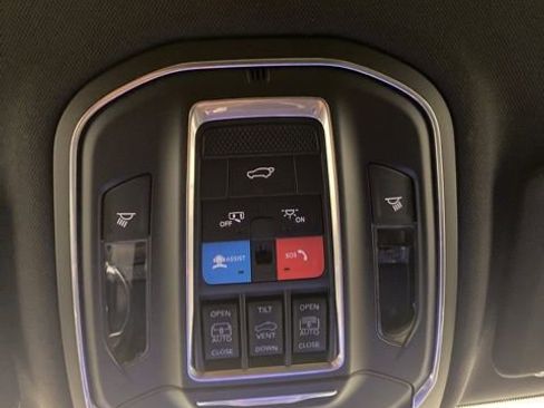 New 2025 Jeep Grand Cherokee Limited image 16