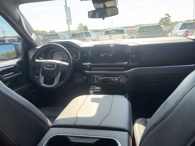 Used 2024 GMC Sierra 1500 Elevation w/ Elevation Premium Package AWD/4WD image 14