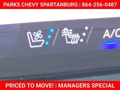 New 2025 Chevrolet Suburban Premier image 29