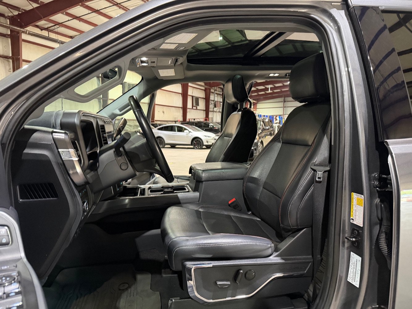Used 2024 Ford F250 Lariat w/ Sport Appearance Package AWD/4WD image 14