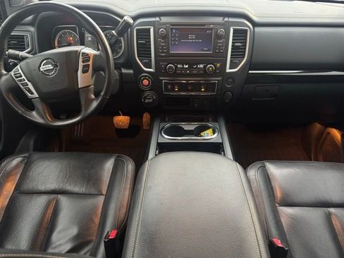 Used 2018 Nissan Titan SL w/ Midnight Edition image 3