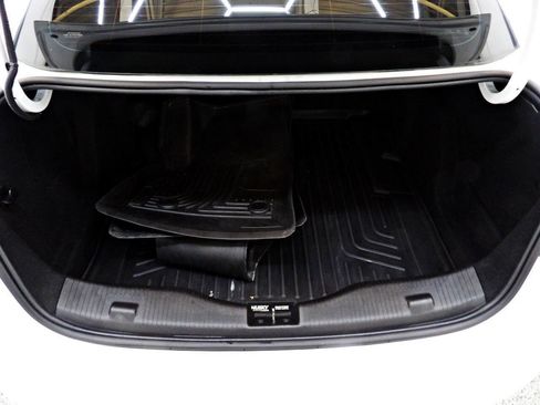 Used 2017 Chevrolet Cruze LT w/ Convenience Package image 13