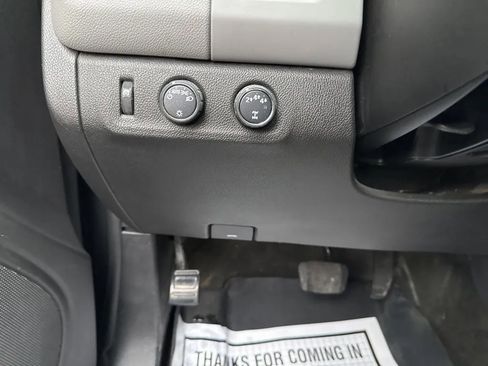 Used 2017 Chevrolet Colorado W/T w/ Custom Special Edition image 19