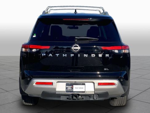 Used 2023 Nissan Pathfinder SL w/ SL Premium Package FWD image 5
