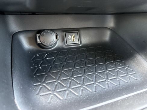 Used 2024 Toyota RAV4 XLE w/ Convenience Package image 21