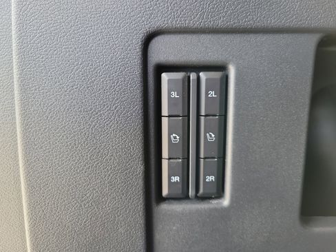Used 2024 Ford Expedition Max XLT RWD image 13