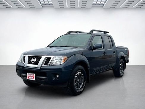 Used 2021 Nissan Frontier PRO-4X w/ Pro-4x Utility Package image 8