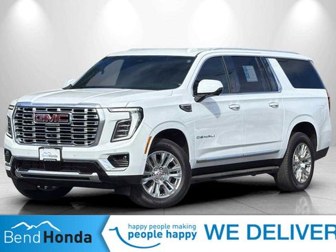Used 2025 GMC Yukon XL Denali AWD/4WD image 1
