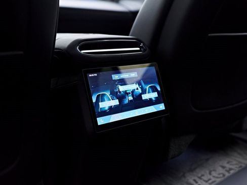 Used 2025 Lotus Eletre image 76