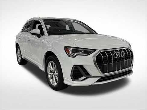 Certified 2025 Audi Q3 2.0T Premium w/ Convenience Package image 7