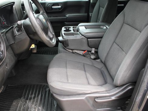 Used 2021 Chevrolet Silverado 1500 Custom AWD/4WD image 12