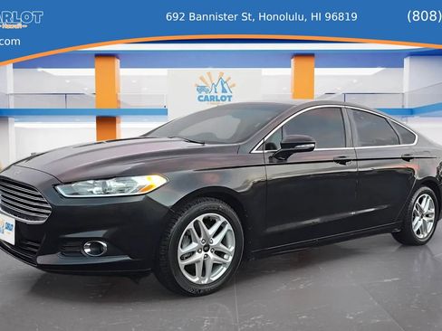 Used 2013 Ford Fusion SE FWD image 2
