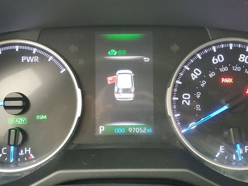 Used 2019 Toyota RAV4 LE w/ Carpet Mat Package AWD/4WD image 26