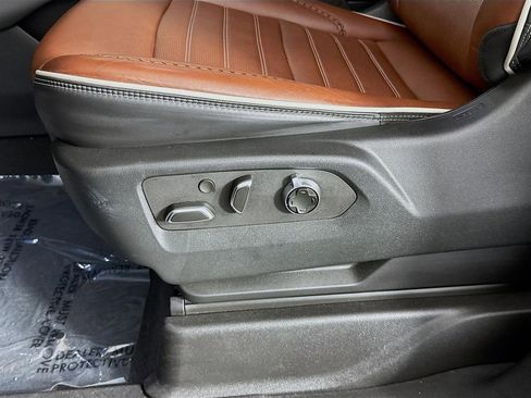 Certified 2023 GMC Yukon Denali Ultimate image 22