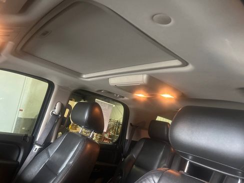 Used 2013 Chevrolet Tahoe LTZ image 11