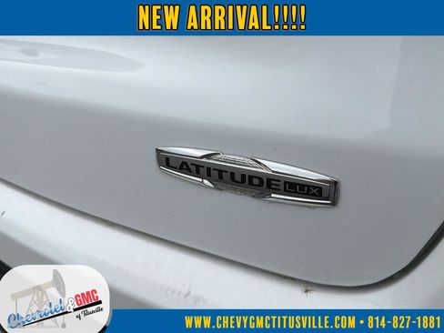 Used 2023 Jeep Compass Latitude AWD/4WD image 19
