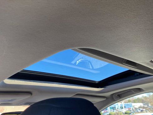 Used 2018 Honda HR-V EX image 20