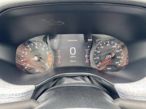Used 2026 Jeep Compass Latitude AWD/4WD image 31
