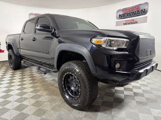 Used 2019 Toyota Tacoma TRD Off-Road video 1