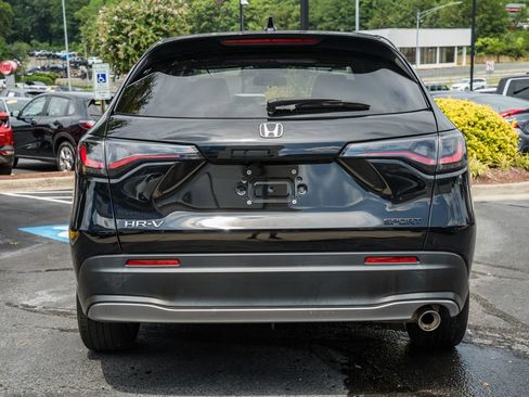 Used 2025 Honda HR-V Sport image 6