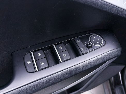 Used 2020 Kia Soul LX image 16