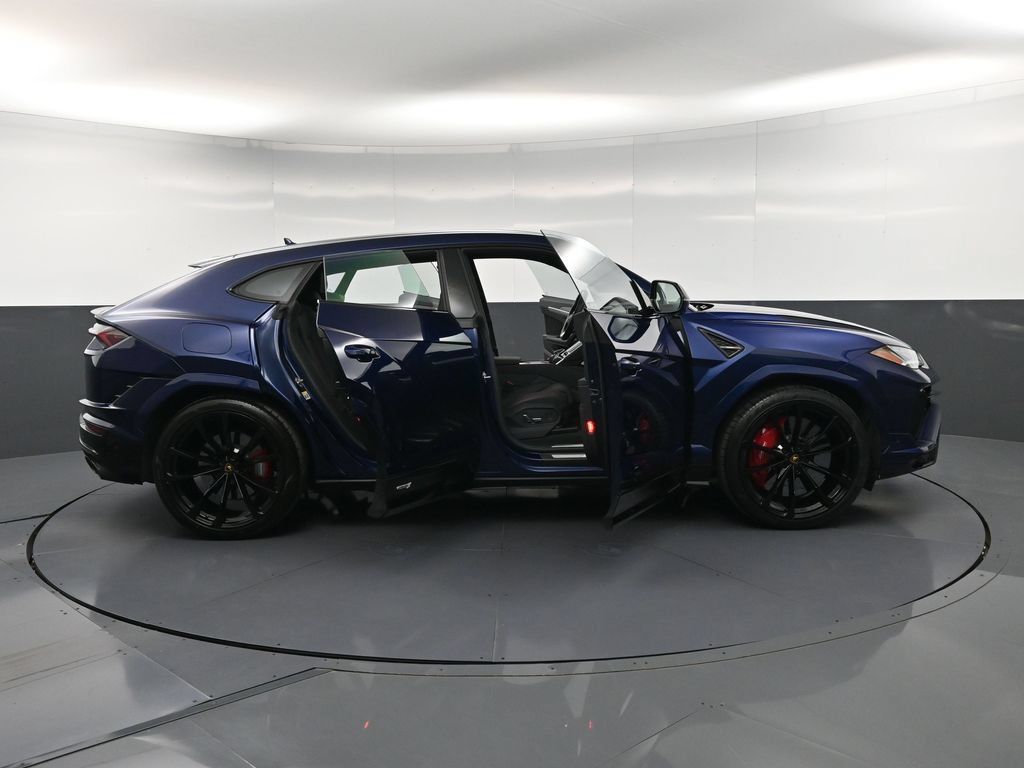 Used 2023 Lamborghini Urus S AWD/4WD image 41