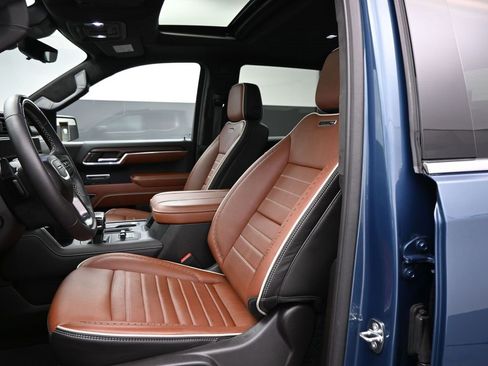 Used 2024 GMC Sierra 1500 Denali Ultimate image 12