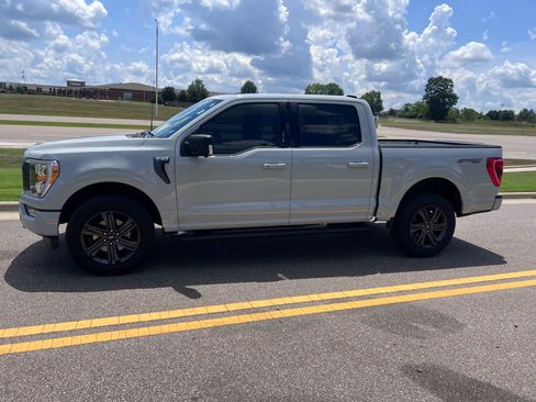 Used 2023 Ford F150 XLT w/ Equipment Group 302A High AWD/4WD image 9