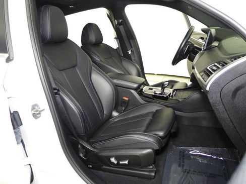 Used 2022 BMW X4 xDrive30i w/ Parking Assistance Package image 19