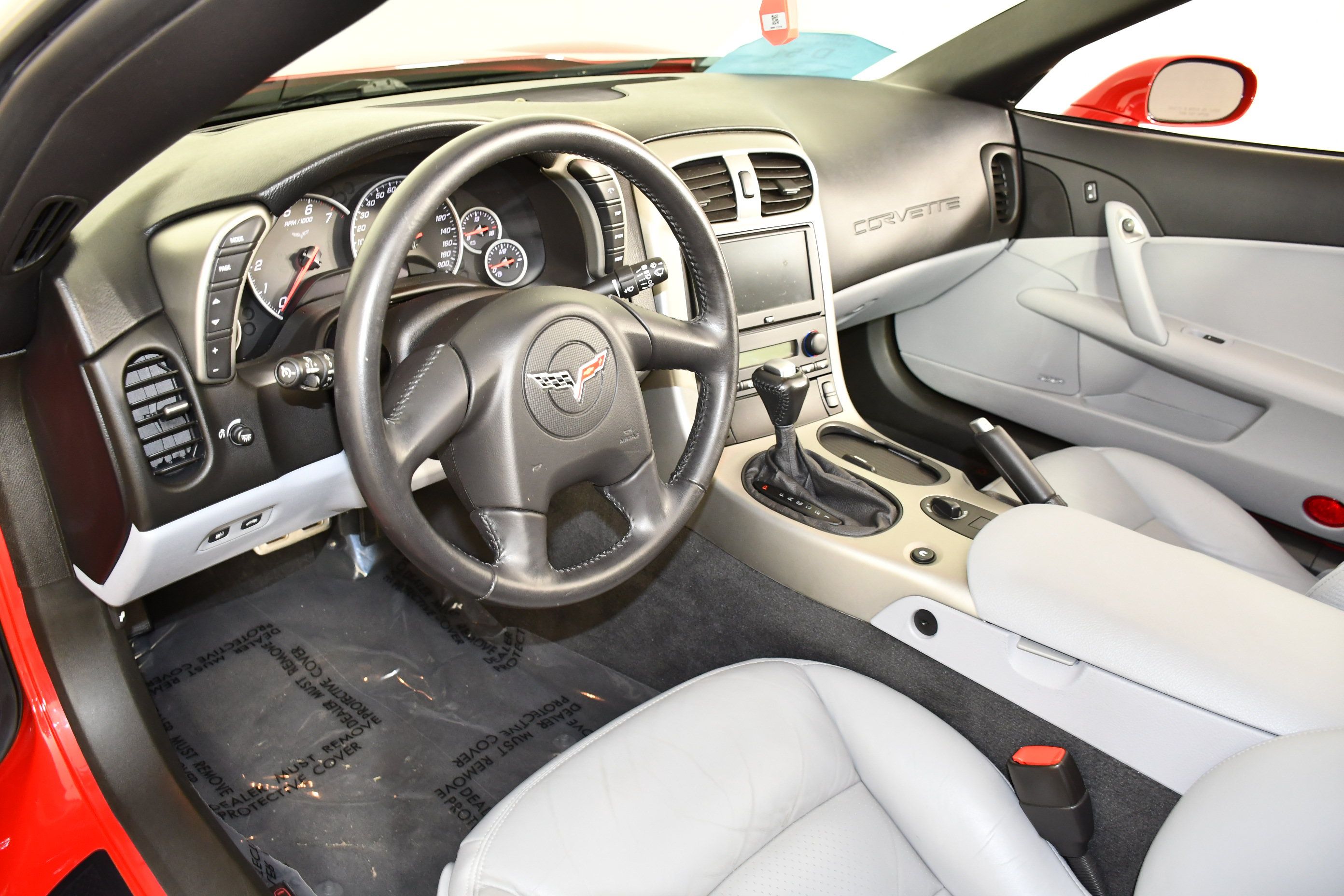 Used 2005 Chevrolet Corvette Coupe w/ Preferred Equipment Group RWD image 39