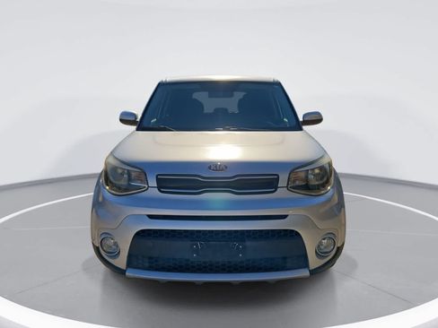Used 2018 Kia Soul + FWD image 3