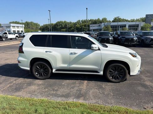 Used 2023 Lexus GX 460 Premium AWD/4WD image 22