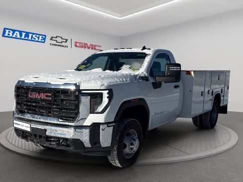 New 2025 GMC Sierra 3500 Pro w/ Convenience Package image 10