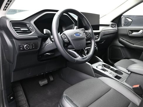 New 2026 Ford Escape SE FWD image 21