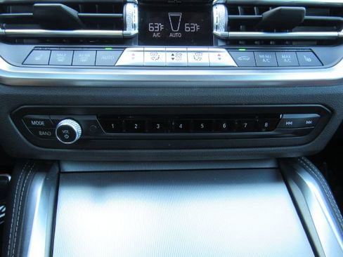 Used 2022 BMW 430i Coupe w/ M Sport Package image 39