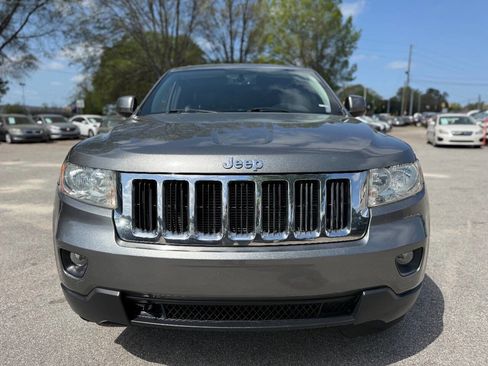 Used 2013 Jeep Grand Cherokee Laredo RWD image 2