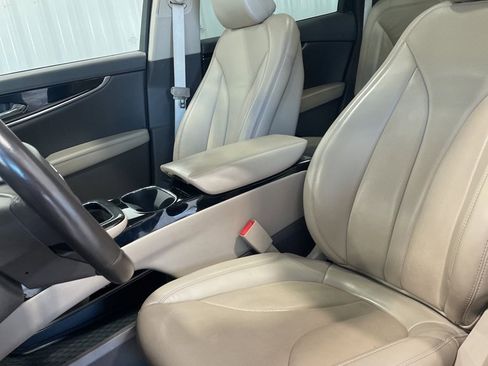 Used 2023 Lincoln Nautilus Reserve w/ Monochromatic Package image 19