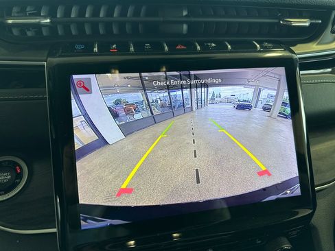Used 2023 Jeep Grand Cherokee 4WD 4xe image 26