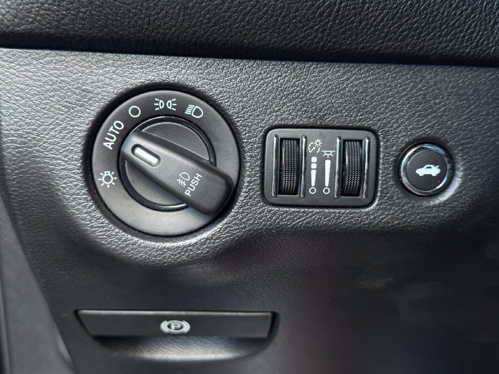 Used 2022 Dodge Challenger R/T Scat Pack RWD image 32