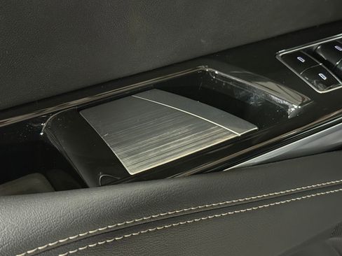 New 2025 Cadillac Escalade ESV Luxury image 20