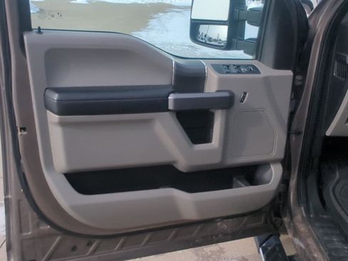 Used 2020 Ford F150 XLT w/ Equipment Group 302A Luxury image 10