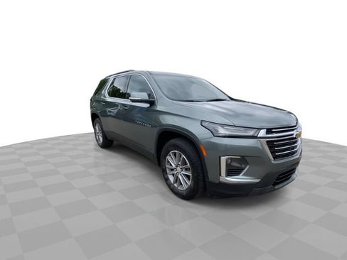Used 2023 Chevrolet Traverse LT FWD image 4