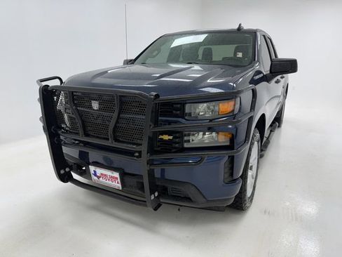 Used 2021 Chevrolet Silverado 1500 Custom RWD image 4