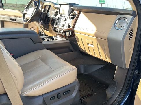 Used 2015 Ford F250 Lariat w/ Lariat Ultimate Package AWD/4WD image 76