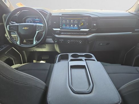 Used 2023 Chevrolet Silverado 1500 LT AWD/4WD image 11